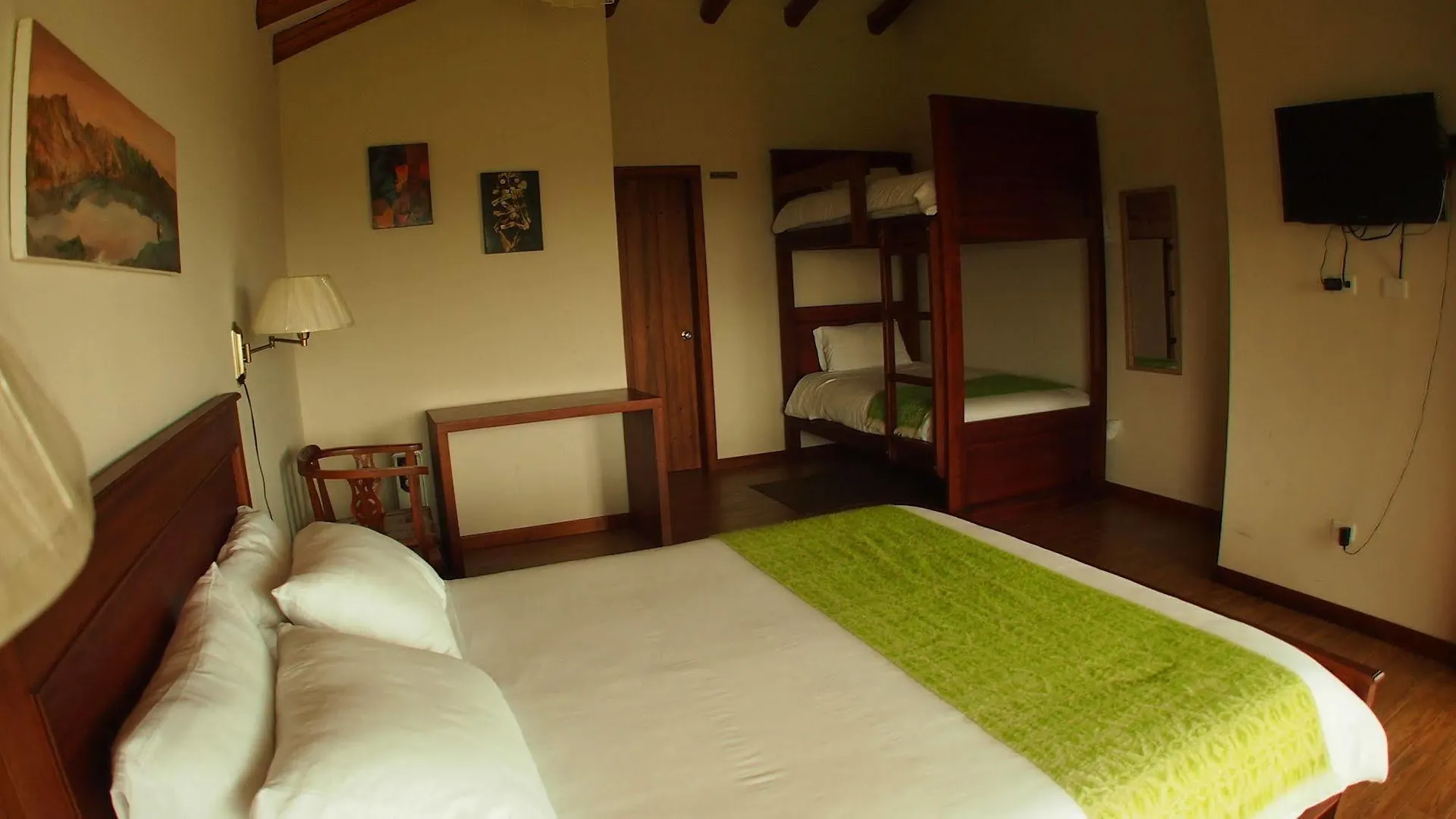 Hotel Posada Mirolindo Quito